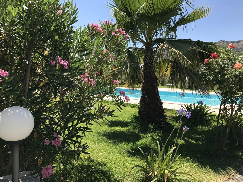 Villa Uliveto Francavilla di Sicilia Eksteriør billede